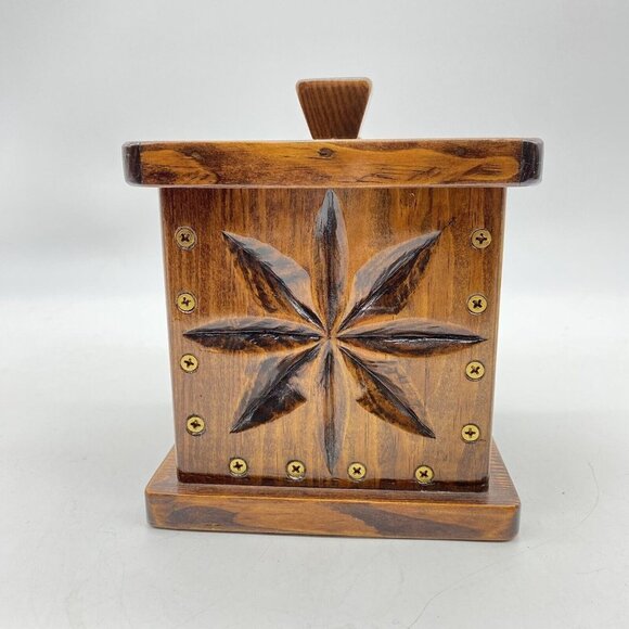 Wooden Star Design Storage Box - Picture 3 of 16